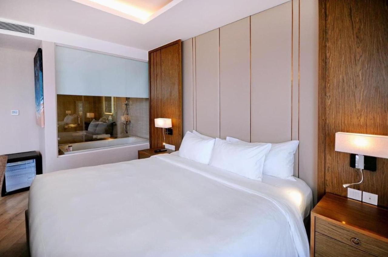 Panorama Sky Blue Nha Trang Aparthotel ภายนอก รูปภาพ