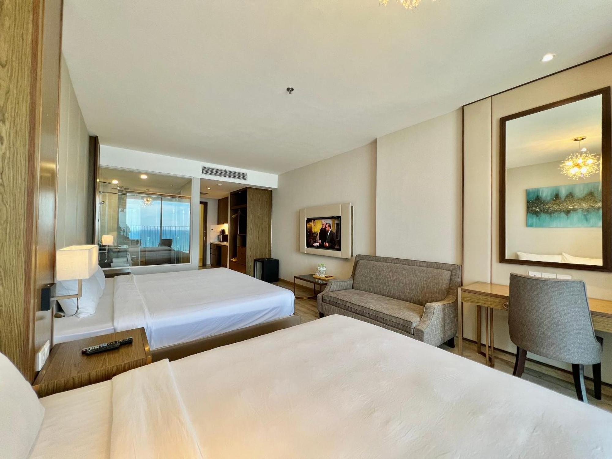 Panorama Sky Blue Nha Trang Aparthotel ภายนอก รูปภาพ
