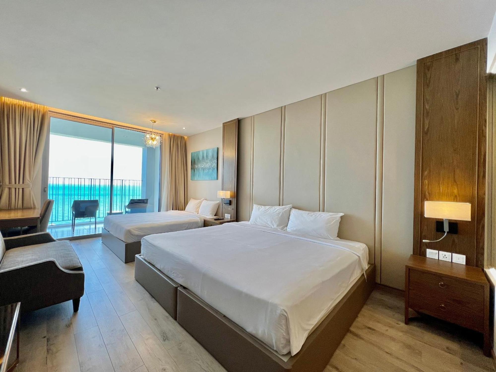Panorama Sky Blue Nha Trang Aparthotel ภายนอก รูปภาพ